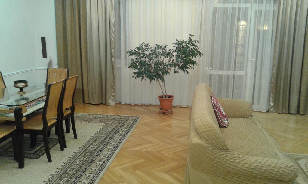 Neftiannikov Avenue Apartment Baky Esterno foto
