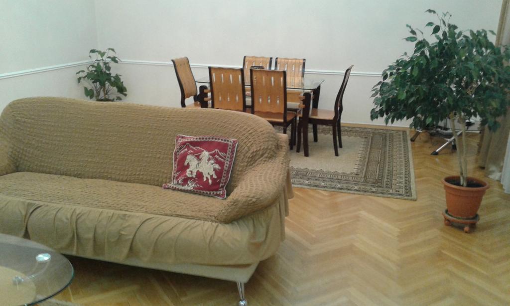 Neftiannikov Avenue Apartment Baky Esterno foto